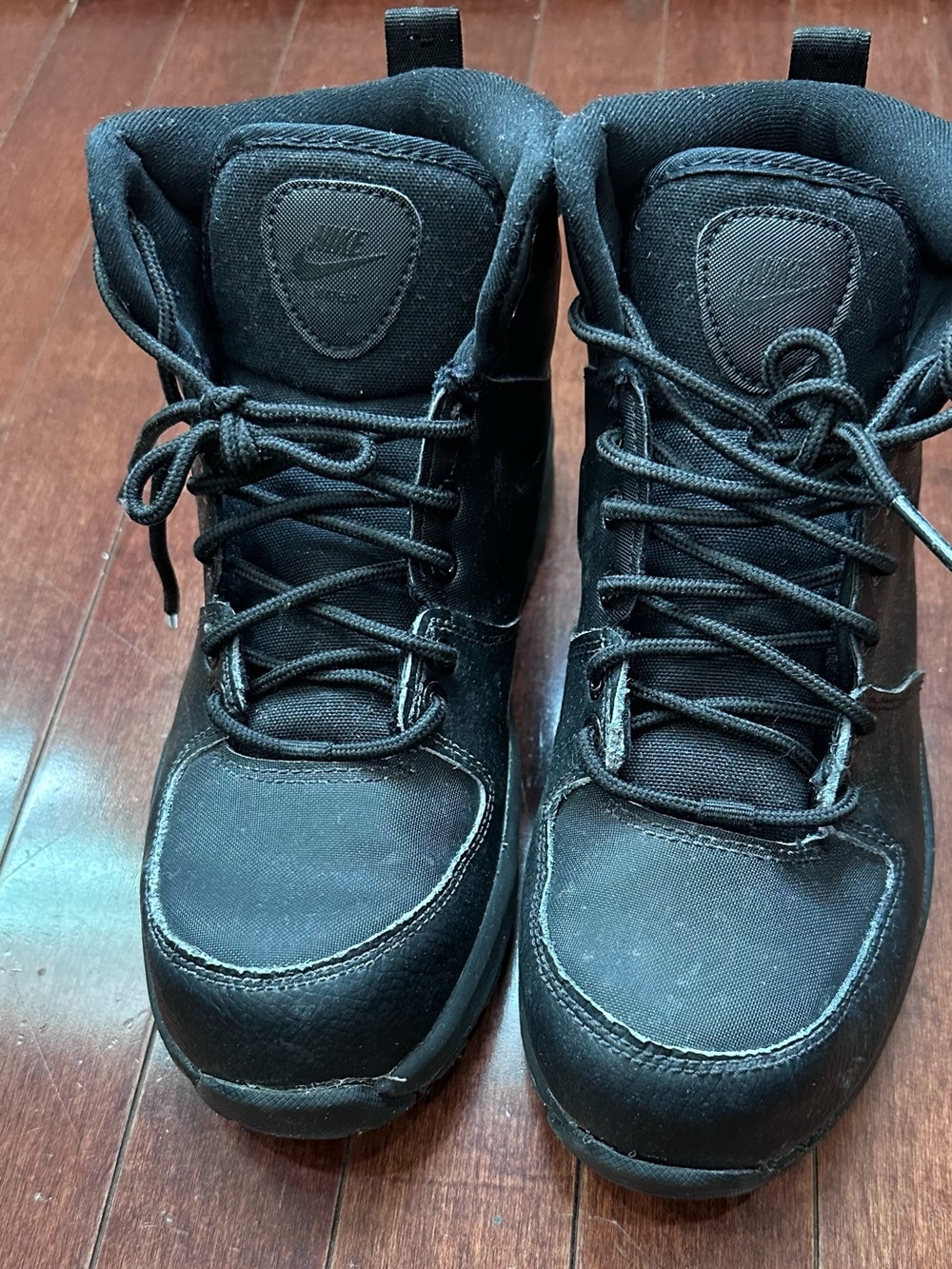 Nike Men's Black High-Top Boots